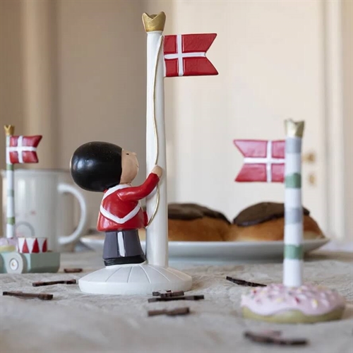 Soldat med Dannebrogsflag - H: 18 cm