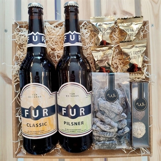Gavekurv med 2 Fur øl og lakrids 