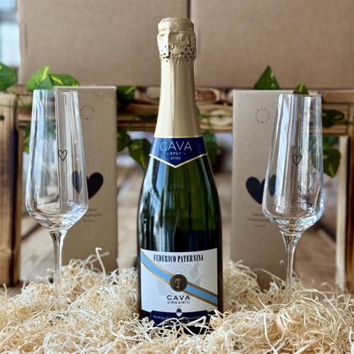 Cava inkl. 2 hjerteglas 