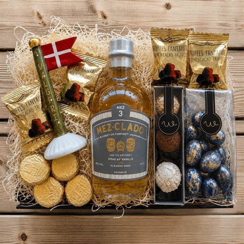 Gavekurv med 25 CL Mez clado 3 og keramik flag m/ valgfri tekst