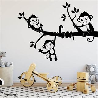 wallstickers med tre aber som sidder i en gren