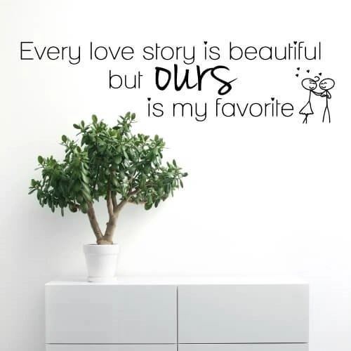 Wallsticker med den engelske tekst "My favourite love story" 