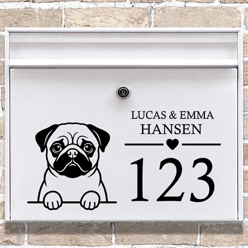 Postkasse stickers med Mops