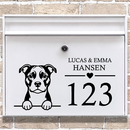 Postkasse stickers med Staffordshire bull terrier