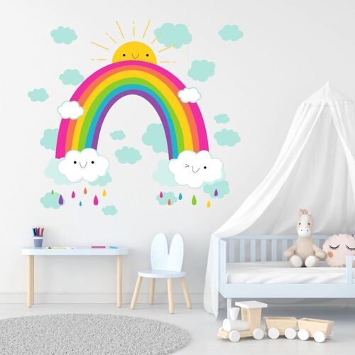 Regnbue med sol - wallstickers. Fantastisk flot wallsticker med illustration af en magisk regnbue med smilende sol og skyer.