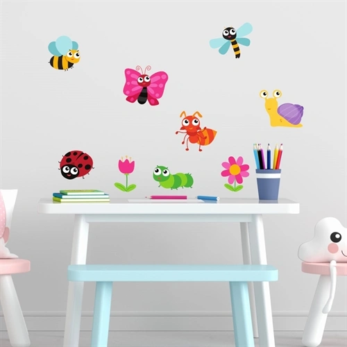 Farverigt wallsticker ark med søde insekter som sommerfugle, snegle og blomster