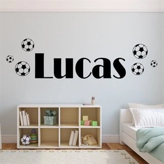 wallstickers med tekst eget navn med fodbolde