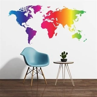 En printet wallstickers med et verdenskort i mange farver